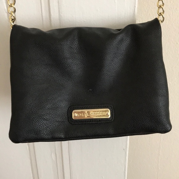 Steve Madden Handbags - •Crossbody Purse• Gently used!